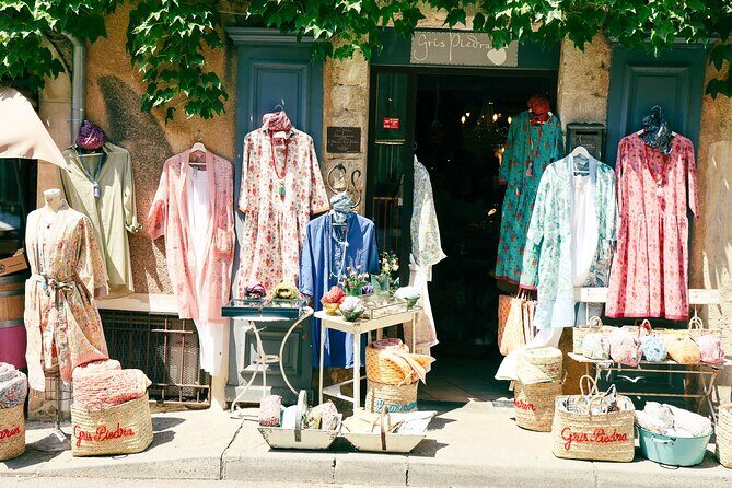 The wines of the Luberon, the Château de Lourmarin & Bastide du Laval olive oil - A Deep Dive into the Itinerary