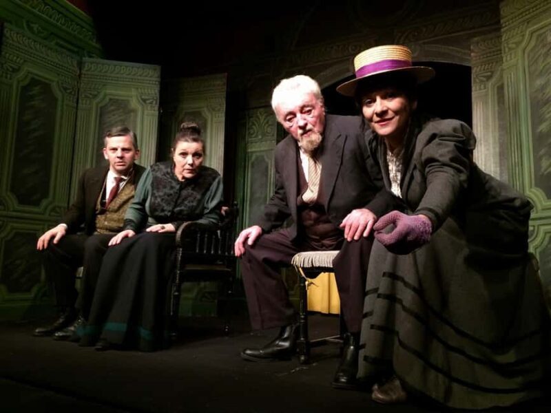 Theatre in Paris: The Bald Soprano (La cantatrice chauve) - Practical Details and Tips