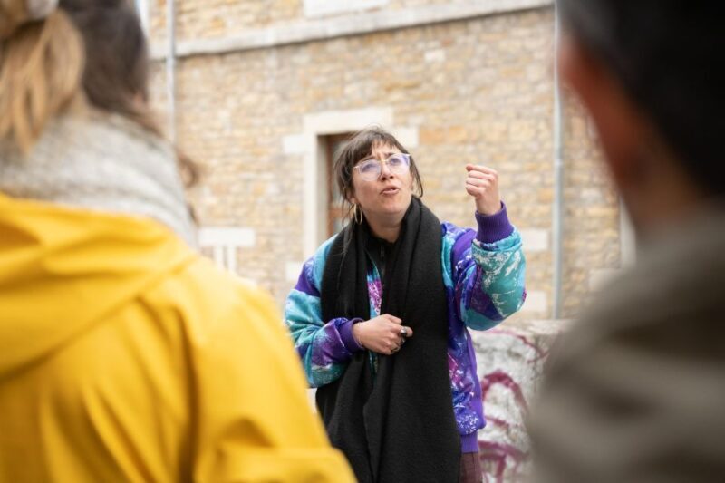 Theatrical visit: mysteries of the Croix-Rousse in French - The Cost and Value