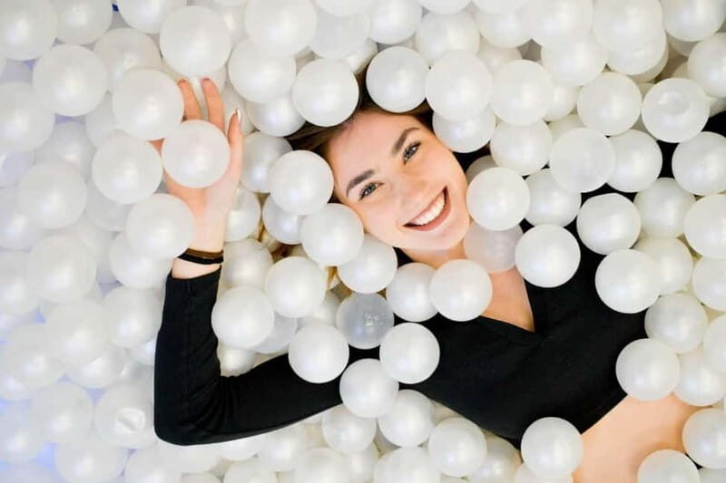 Thessaloniki:Selfie Museum, a 60-minute immersive experience - What to Expect at Thessalonikis Selfie Museum