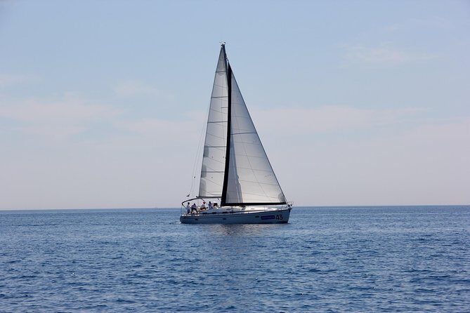 Three Island Cruise Tour Featuring the Blue Lagoon and Solta - The Group Size and Overall Vibe