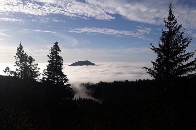 Three-summit hike in Bergen - Group Size and Private Options