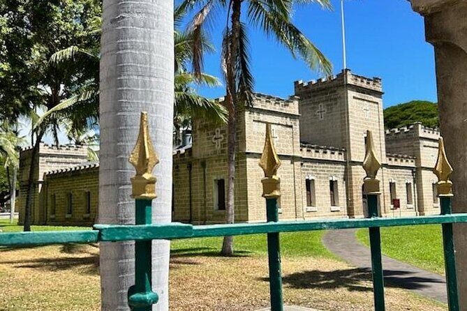Through A Glass Darkly The Strange and Tragic History Of Honolulu - Who Should Consider This Tour?