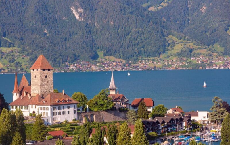 Thun: Express Walk with a Local in 60 minutes - The Sum Up