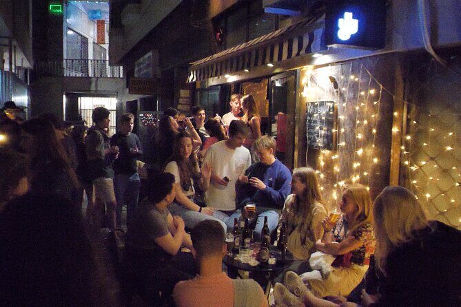 Thursday & Friday Night Pub Crawl for Professionals in Athens - Is it Worth It?