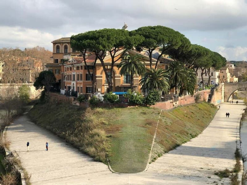 Tiber Island & Ghetto Museum: A Tour of History and Identity - Key Points