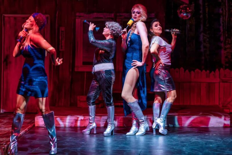 Ticket for the musical comedy "Alter Schwede!" at the COMÖDIE Dresden - Frequently Asked Questions