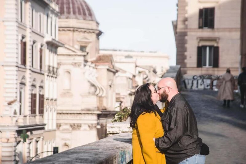 Timeless Echoes, A Photojourney Through Colosseum and Monti - Key Points