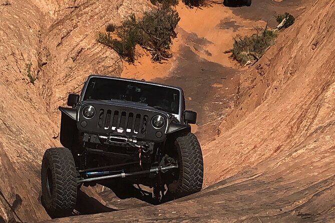 Tip Toe Through Hell Private 4WD Guided Jeep Experience in Moab - Who Should Consider This Tour?
