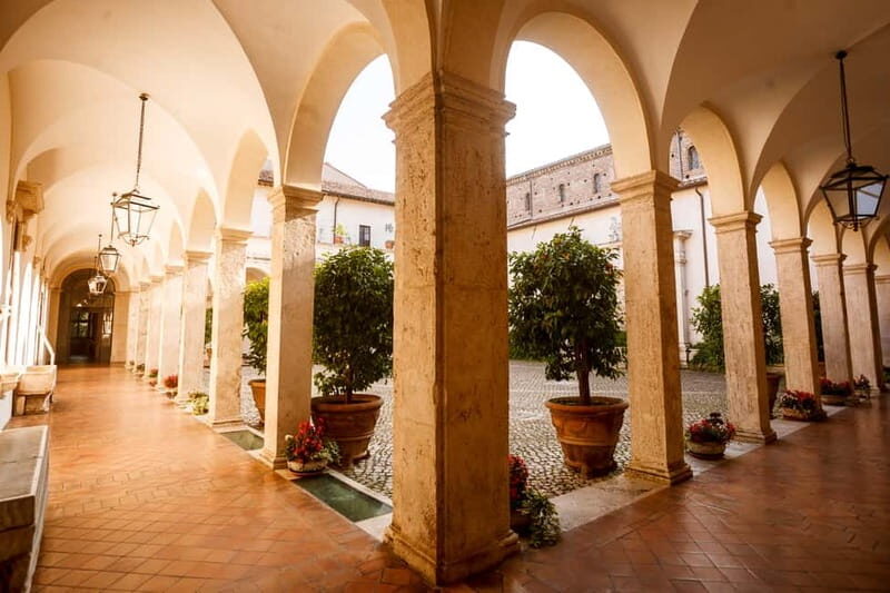 Tivoli: Entrance Ticket to Villa Adriana & App Audio Guide - Who Should Consider This Tour