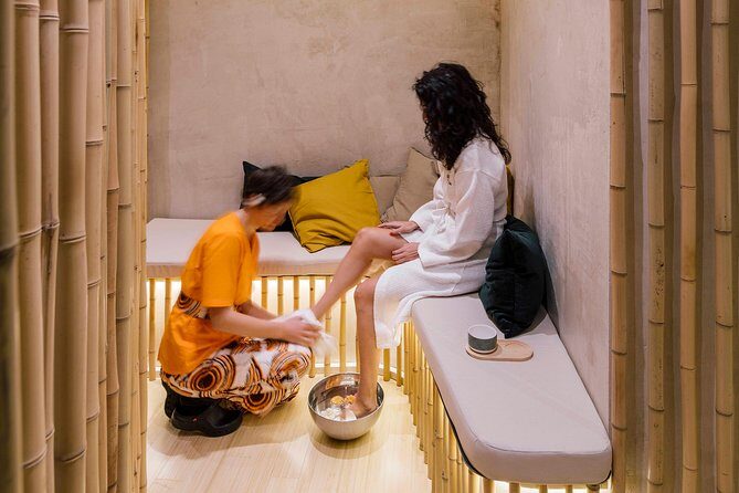 To sweat Madrid toxins in Hammam and enjoy the best couple massage downtown - What Is Included in the Experience