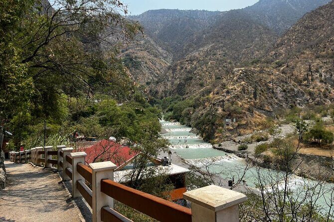 Tolantongo Private Day Tour in Thermal Springs Paradise - Who Should Consider This Tour?