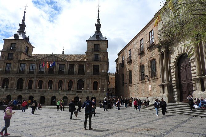 Toledo and Segovia Private Tour with Hotel Pick Up from Madrid - FAQs
