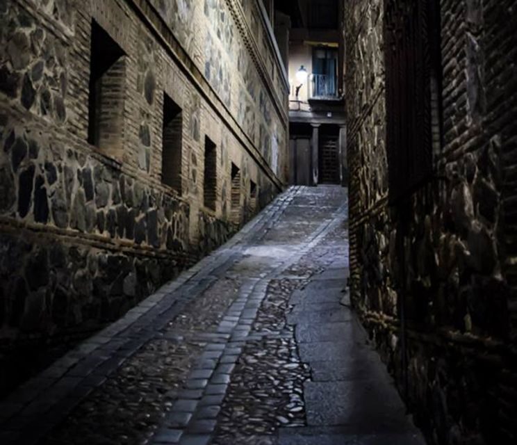 Toledo: Mysteries and Secrets Tour in Spanish - Key Points