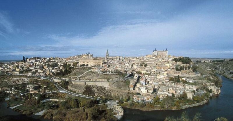 Toledo: Private Monuments Walking Tour with Monument Entry - Santo Tomé Church & El Greco’s Masterpiece