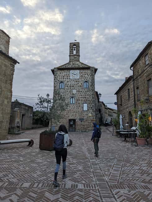 Tomb Hunting and Trekking Adventure in Sovana - Practicalities and Tips