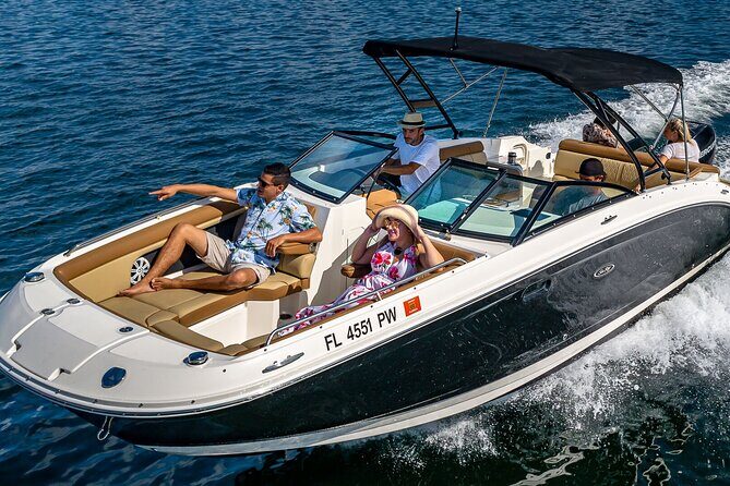 Top-Rated Boat Rental with Captain | 1 to 11 People - The Experience on the Water