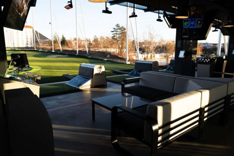 Topgolf Vienna: Gameplay - 1 Bay - What Is Topgolf Vienna All About?