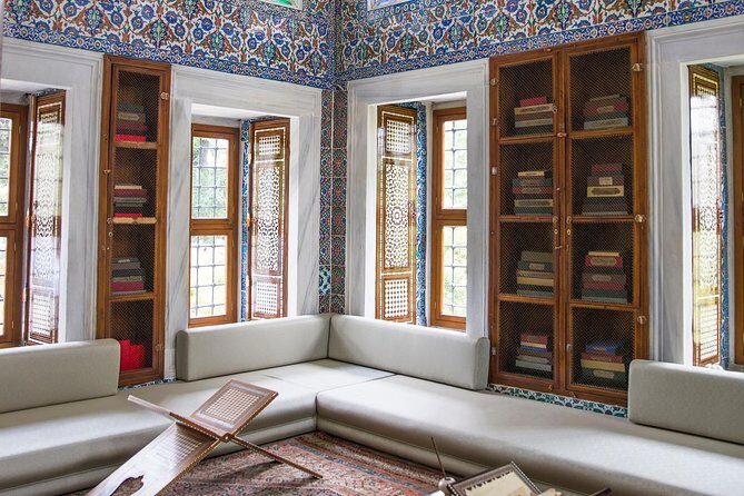 Topkapi Palace Skip-The-Line Entry with Guided Tour - In Closing