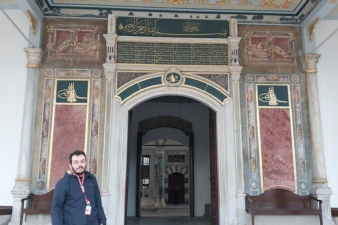Topkapi Palace with Harem Walking Tour with Guide - Final Thoughts: Who Is This Tour Best For?