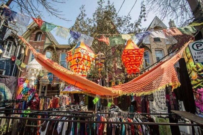 Toronto: Guided Walking Tour of Must-See Attractions - What Do Other Travelers Say?