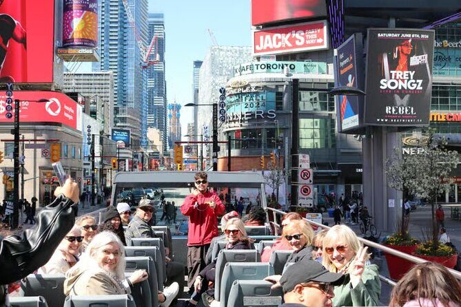 Toronto Hop-On Hop-Off Bus Tour with Scenic Boat Cruise - A Deep Dive into the Experience