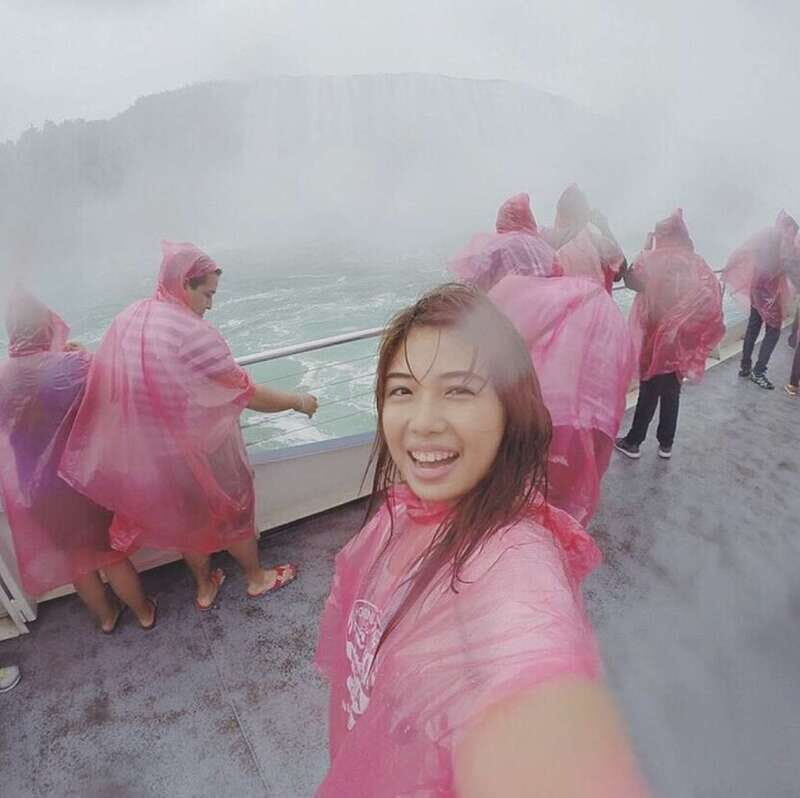 Toronto: Niagara Falls Bus Tour with Maple Tasting and NOTL - Cost and Value