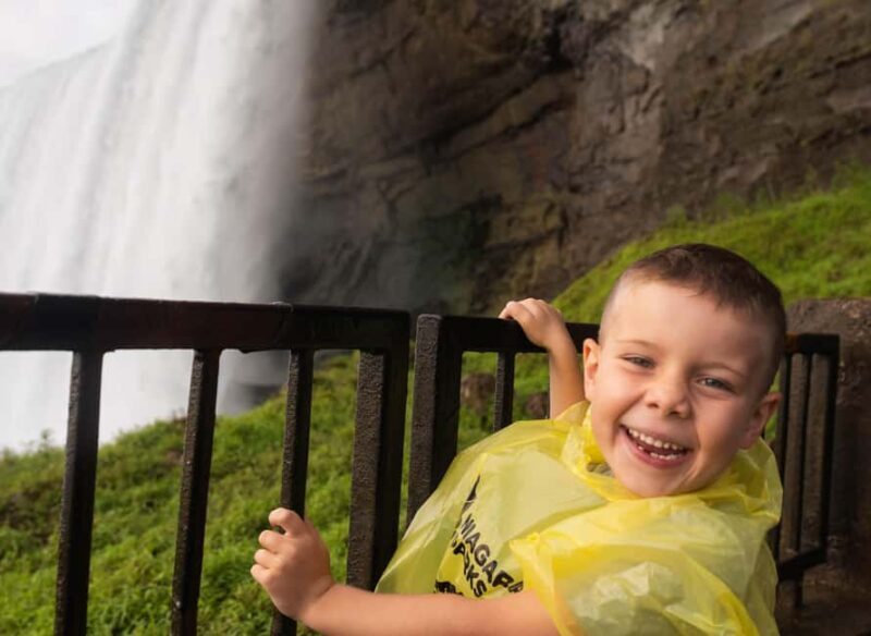 Toronto: Niagara Falls Bus Tour with Maple Tasting and NOTL - FAQ