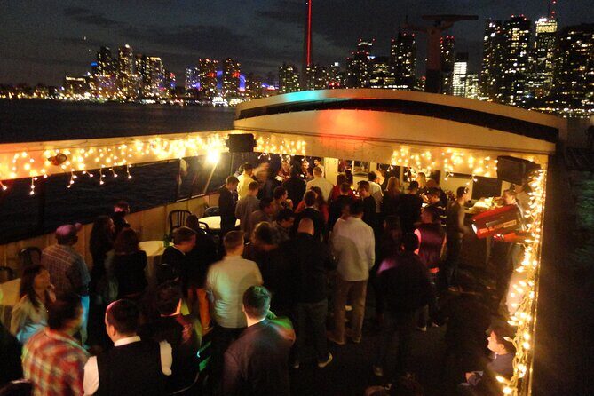 Toronto Obsession III Dinner Cruise - Toronto Obsession III Dinner Cruise: A Relaxed Look at an Elegant Lakefront Experience