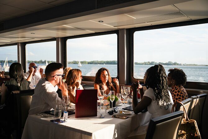 Toronto Premier Dinner Cruise on Odyssey in Toronto Harbour - FAQ