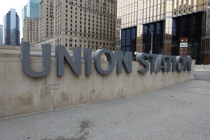 Toronto Self-Guided walking tour and scavenger hunt - Who Is This Tour Best For?