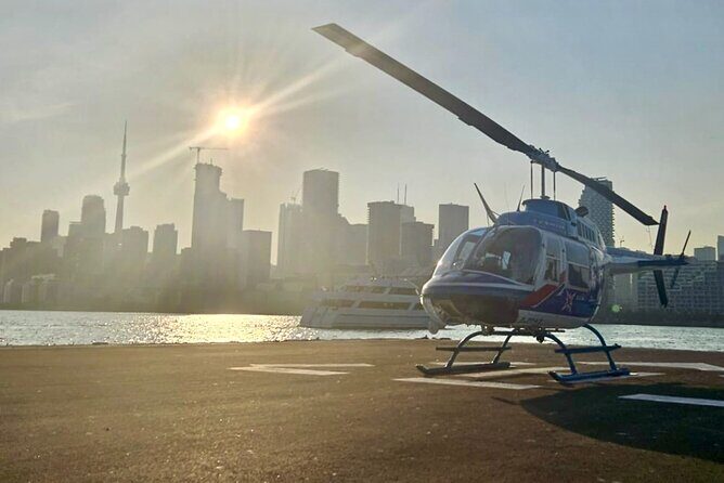 Toronto Skyline Helicopter Tour CN Tower Loop - The Itinerary: A Close-Up Look at Toronto’s Landmark
