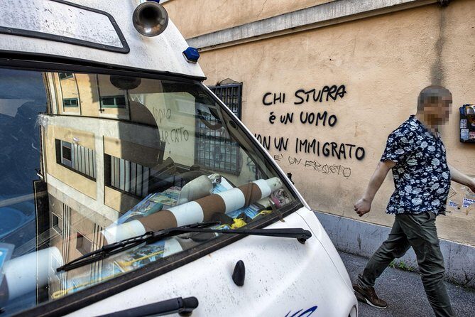 Torpignattara Photo Tour: melting pot, street art and politics - Key Points