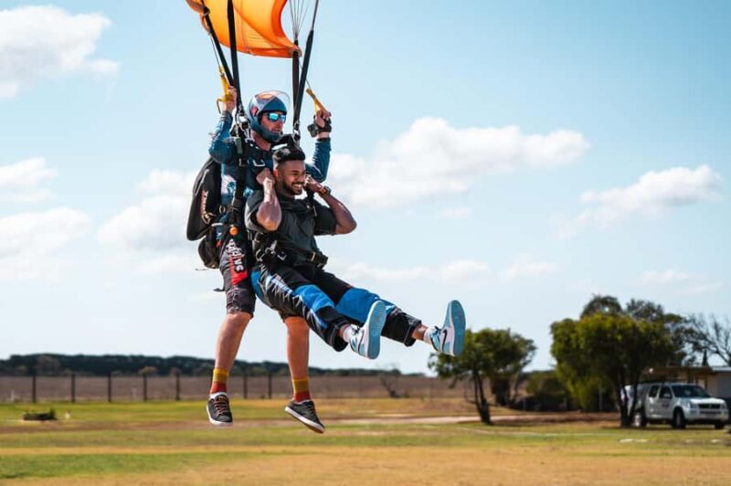 Torquay: Skydive over The Great Ocean Road - opt Melb pickup - Who Will Love This Experience?