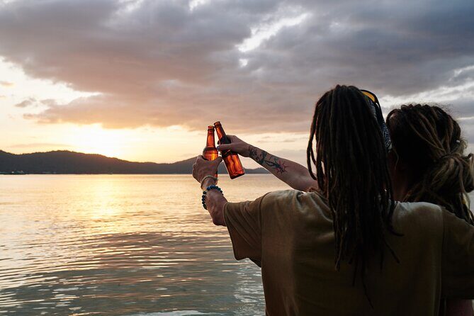 Torrevieja: Sunset onboard Exclusive Boat + Cava - An In-Depth Look at the Sunset Boat Tour