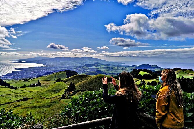 Totally personalized private tour to Sete Cidades and Lagoa do Fogo (west) - An In-Depth Look at the Tour