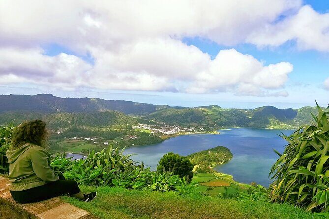 Totally personalized private tour to Sete Cidades and Lagoa do Fogo (west) - Price and Value