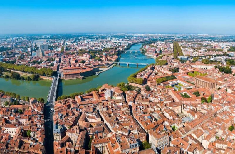 Toulouse: Express Walk with a Local in 60 minutes - A Friendly Introduction to Toulouse in Just an Hour