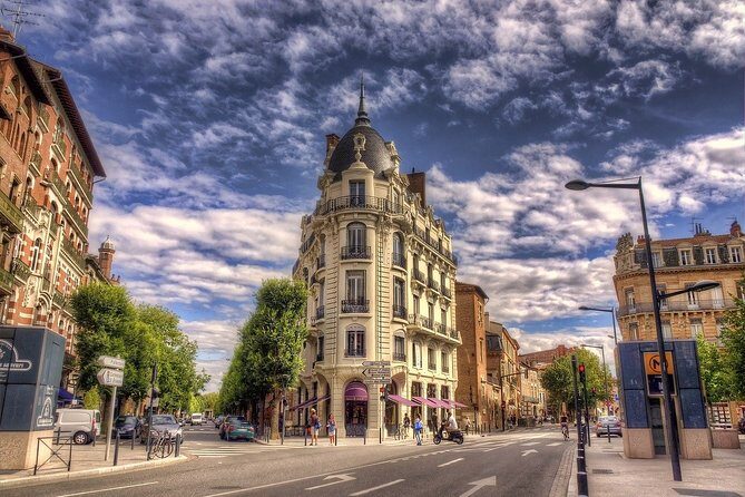 Toulouse Private Walking Tour With A Professional Guide - What You Can Expect From This Toulouse Private Walking Tour