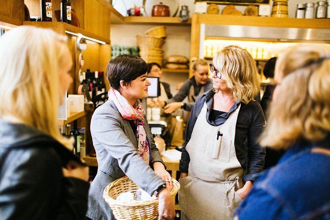 Toulouse Victor Hugo Market Small Group Tasting Tour - The stand-up reality: no seating in the market