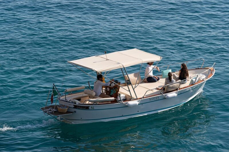 Tour alle Grotte di Santa Maria di Leuca 3 Ore - The Experience: What to Expect from the Santa Maria di Leuca Grotto Tour