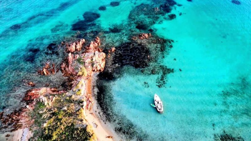 Tour and snorkel in the Tavolara and Molara archipelago - Key Points
