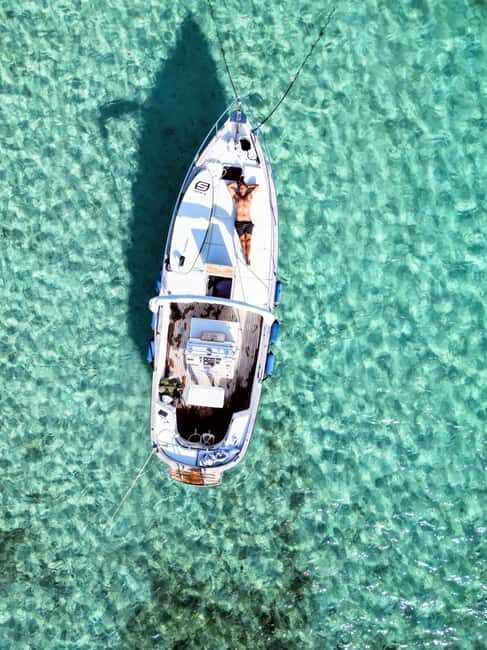 Tour and snorkel in the Tavolara and Molara archipelago - Setting Off from Porto San Paolo