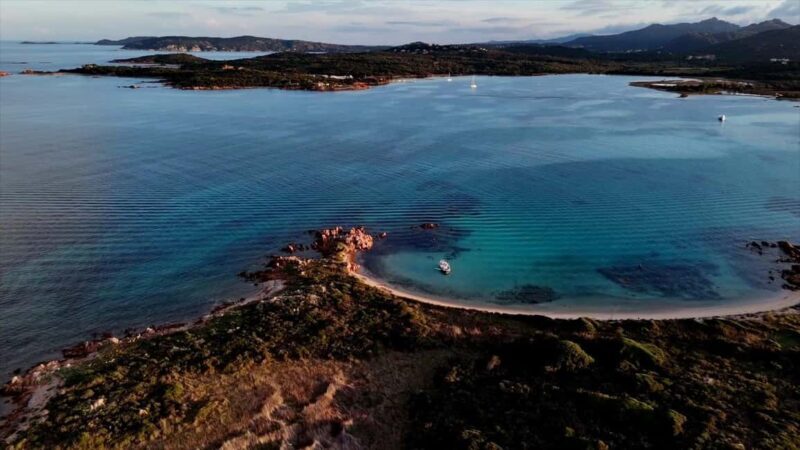 Tour and snorkel in the Tavolara and Molara archipelago - The Value in the Experience