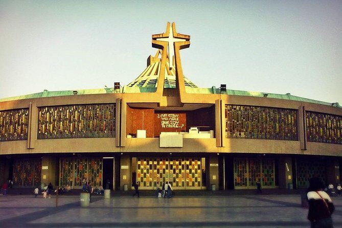 Tour Basilica of Guadalupe and Pyramid of Teotihuacán - Sanctuary of the Virgin - An In-Depth Look at the Tour Experience