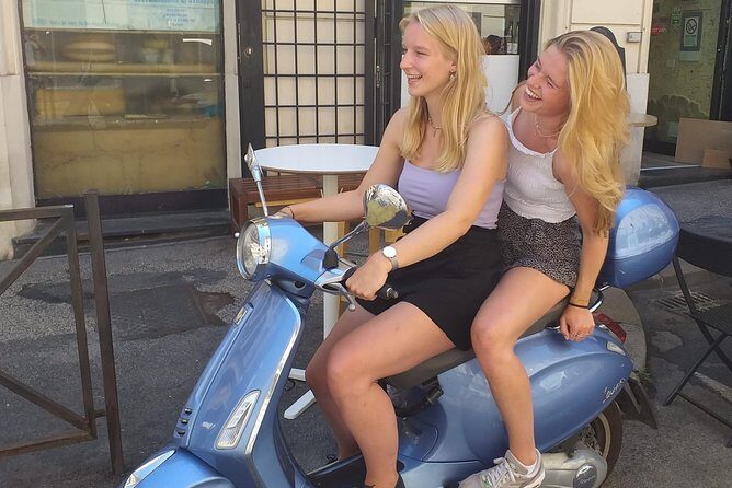 Tour by Vespa - A Deep Dive Into the Vespa Experience
