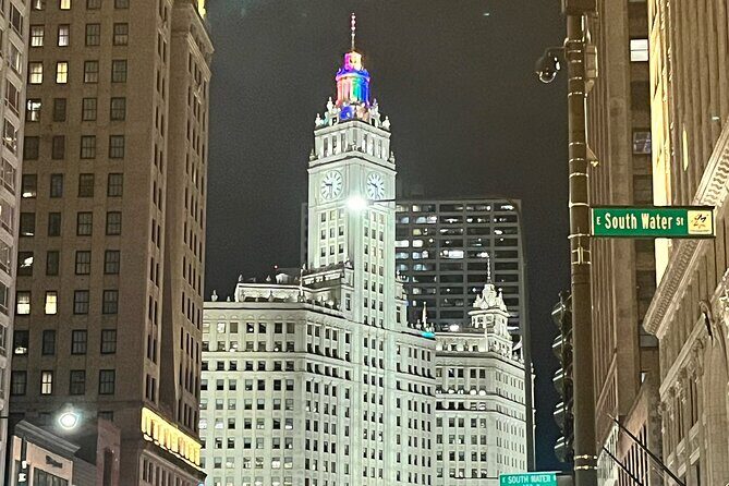 Tour Chicago LGBTQ Style: On and Off History Bus Tour - The Sum Up