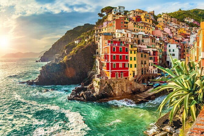 Tour Cinque Terre and Pisa Leaning Tower from Florence Private - Who This Tour Is Perfect For