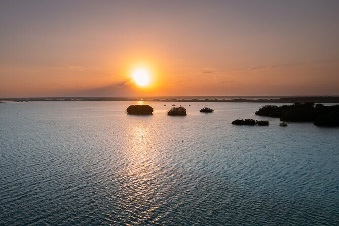 Tour Dawn Private Tour of the Lagoon of Bacalar - Key Points