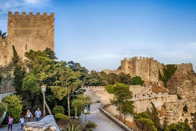 Tour Erice, Trapani salt pans, Segesta - FAQ